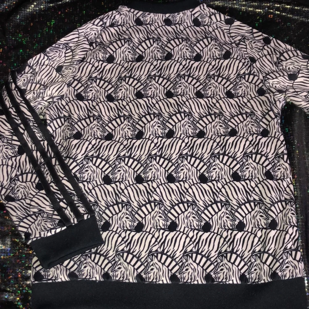 Adidas Zebra 🦓 Girls Jacket - Picture 14 of 16